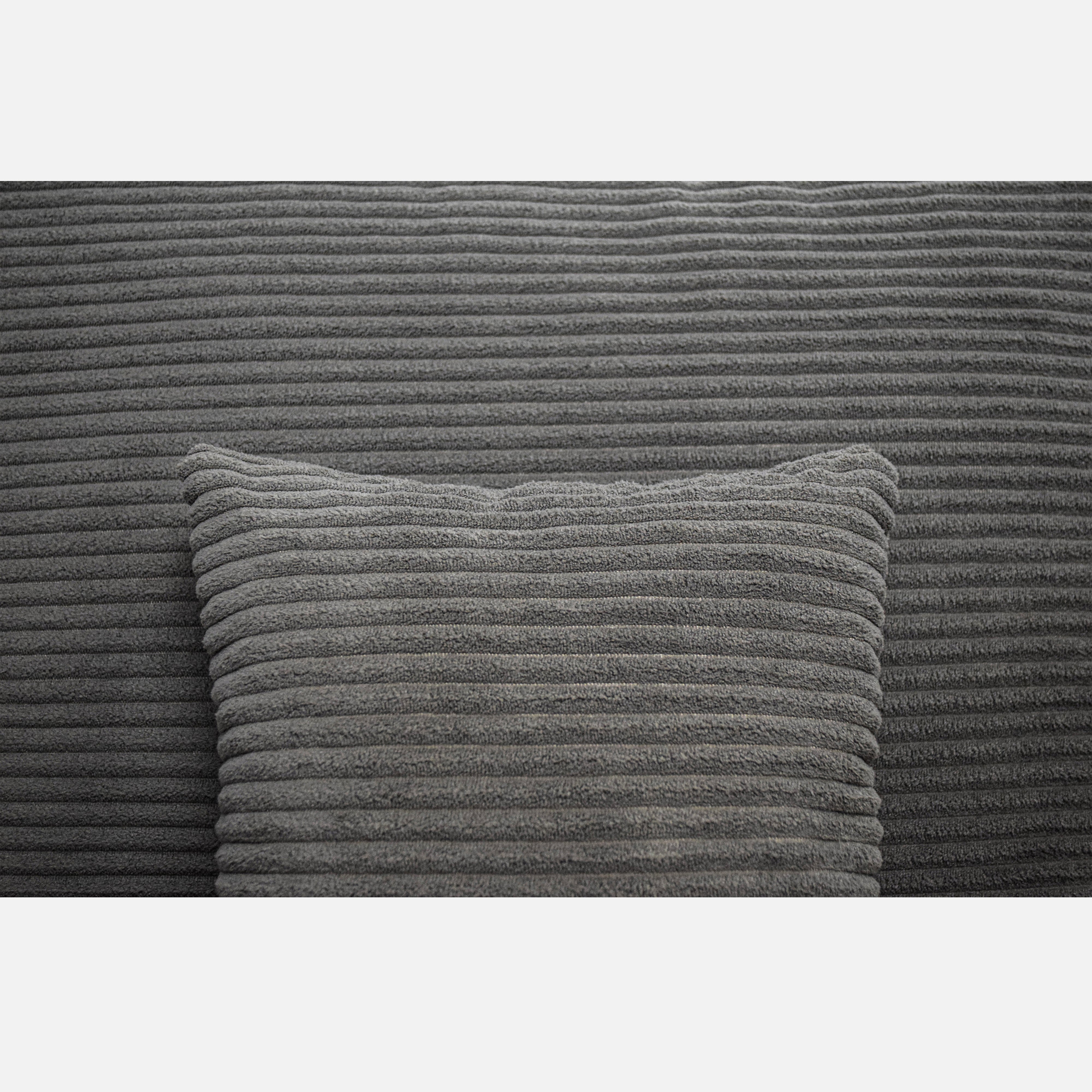 minkstas kampas skirtas salionui modernaus dizaino, pas mus juos patogiau pirkti sofa lova